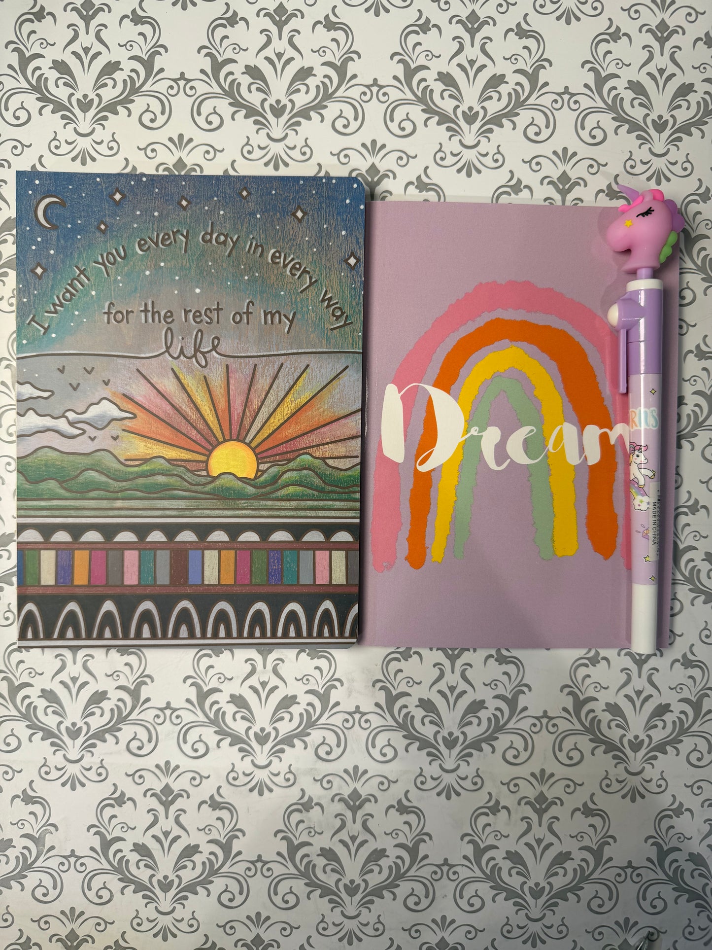 3 Mystery Prize Capsules