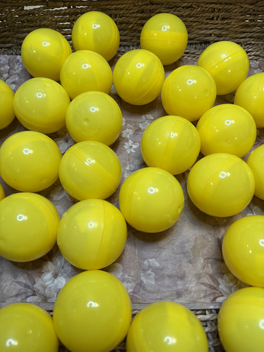BUMBLES Limit 4 per order.  (Due to the size of some capsules we have to limit the amount per order for shipping/packing)approx 6 plus months order queue