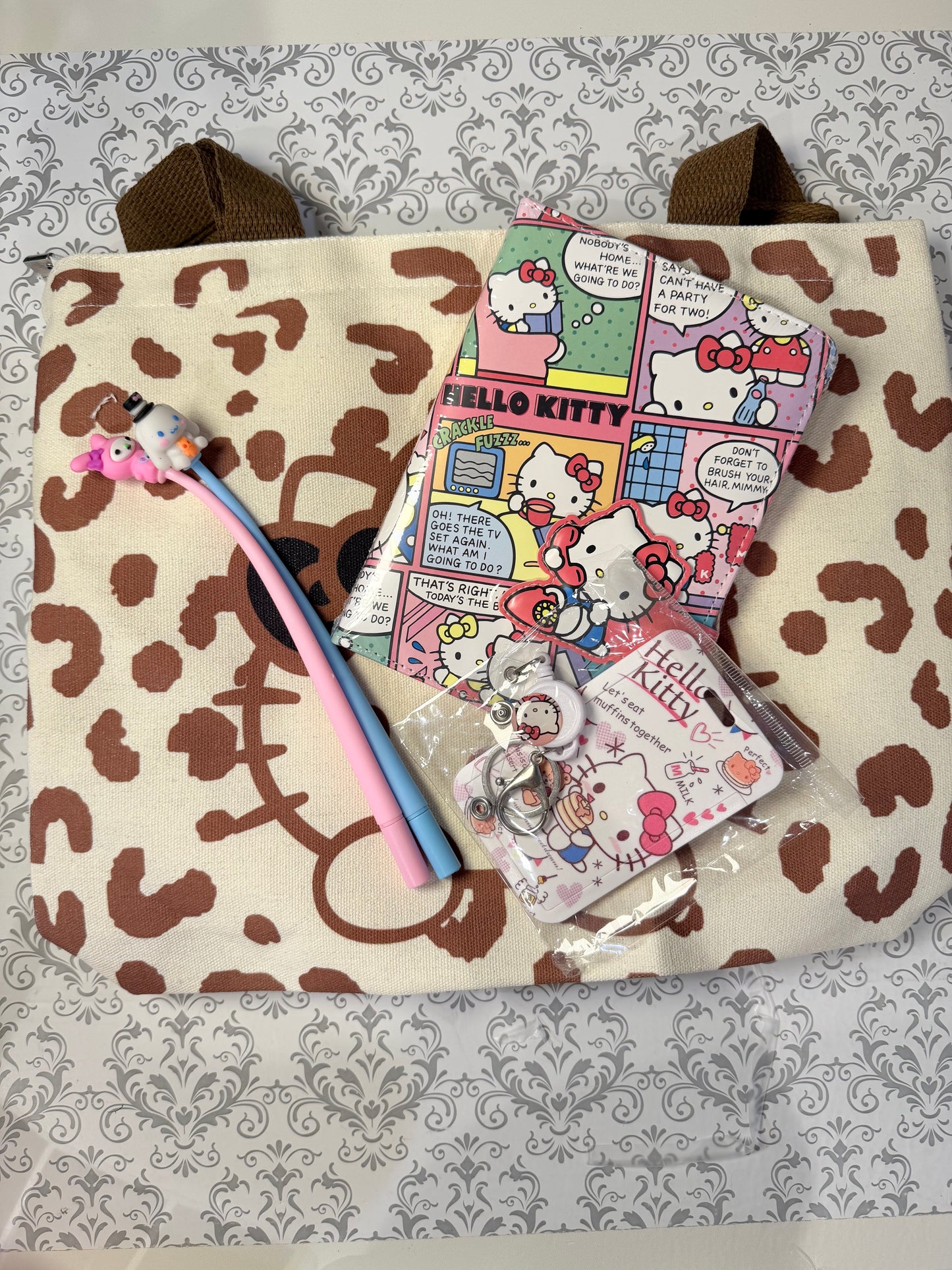 3 Mystery Prize Capsules