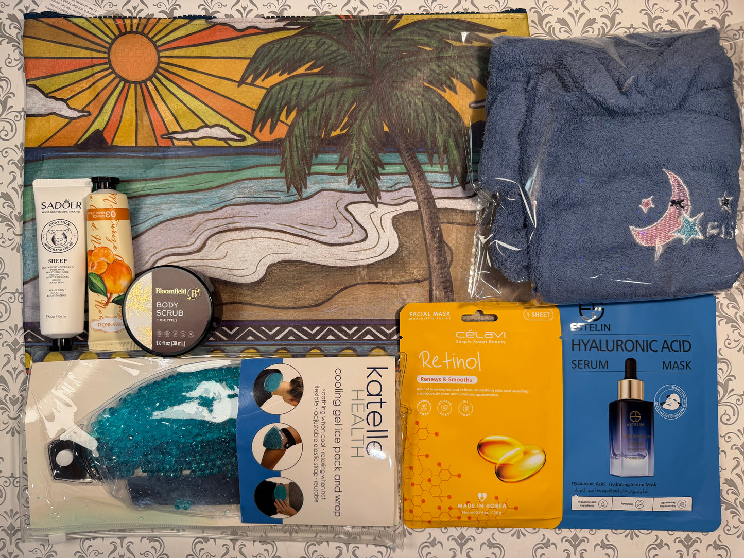 3 Mystery Prize Capsules