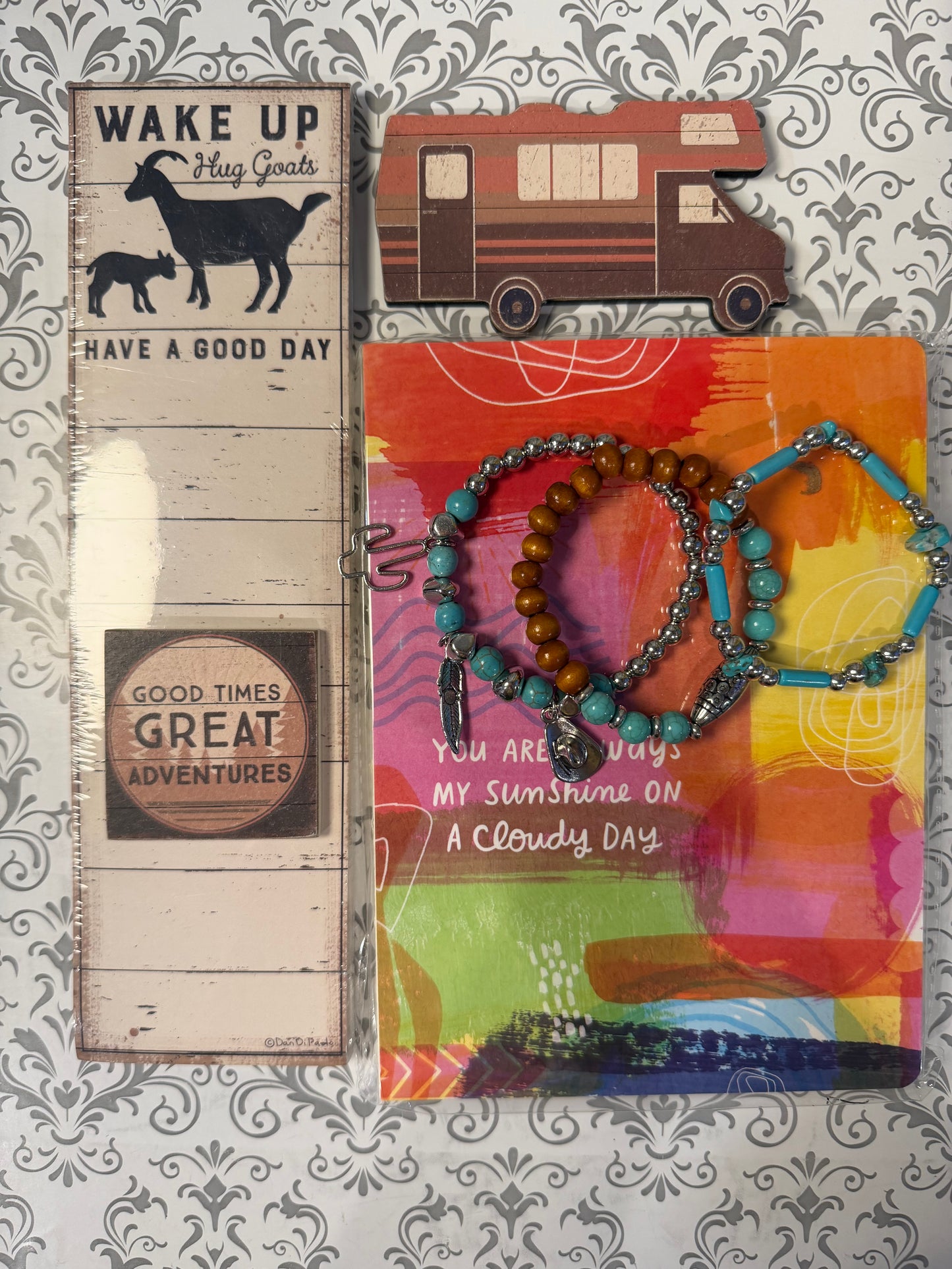 3 Mystery Prize Capsules